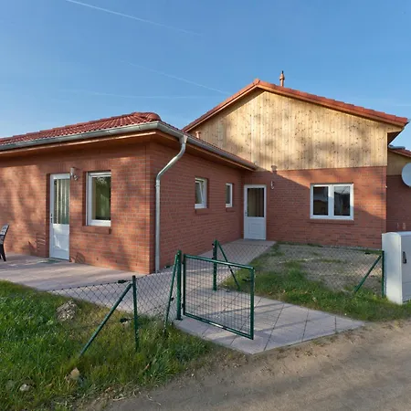Charmantes Kuestendomizil Mit Garten In Zierow Zierow
